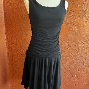 Black sleeveless dress